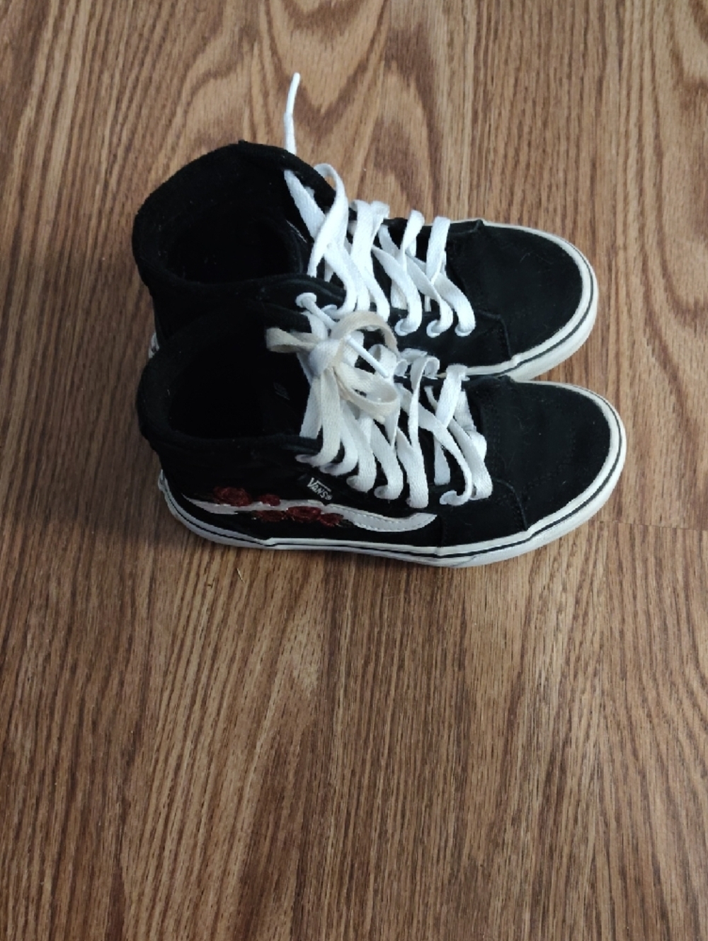 Vans Black and White High-Top Sneakers - Picture 4 of 4